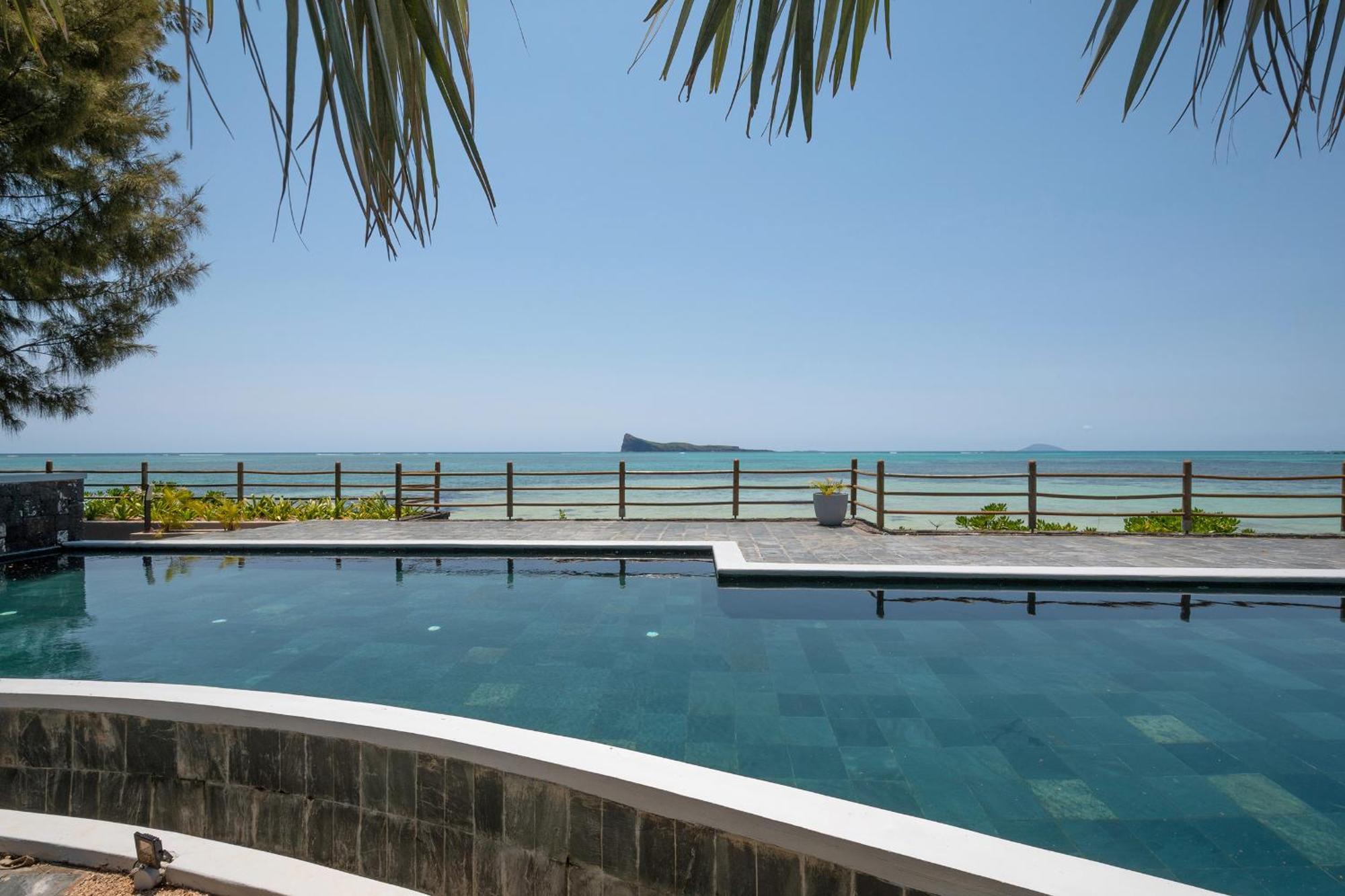 Luxury Beachfront Duplex, Coin De Mire View / 3Bed カップ・マルールー エクステリア 写真