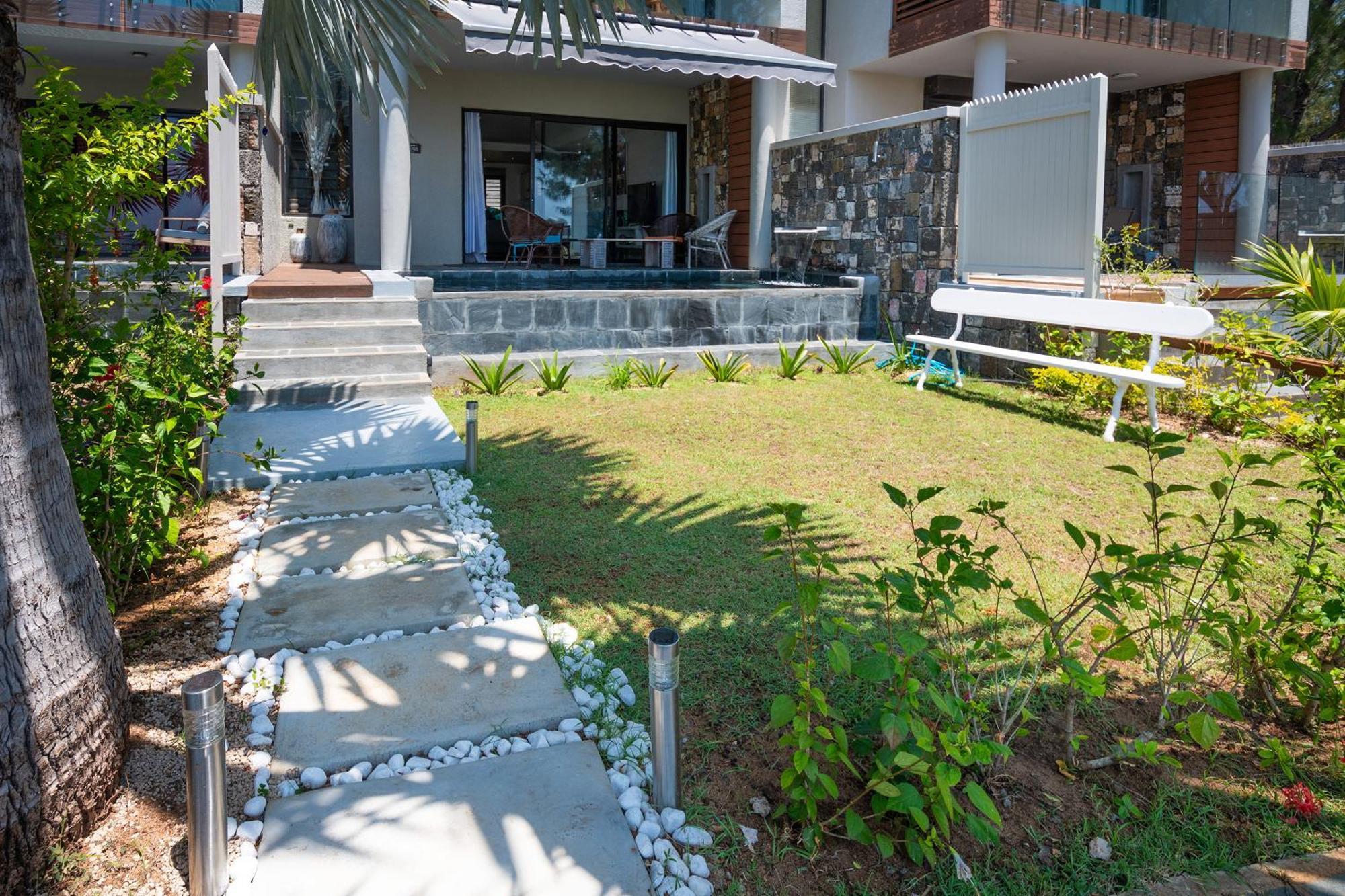 Luxury Beachfront Duplex, Coin De Mire View / 3Bed カップ・マルールー エクステリア 写真